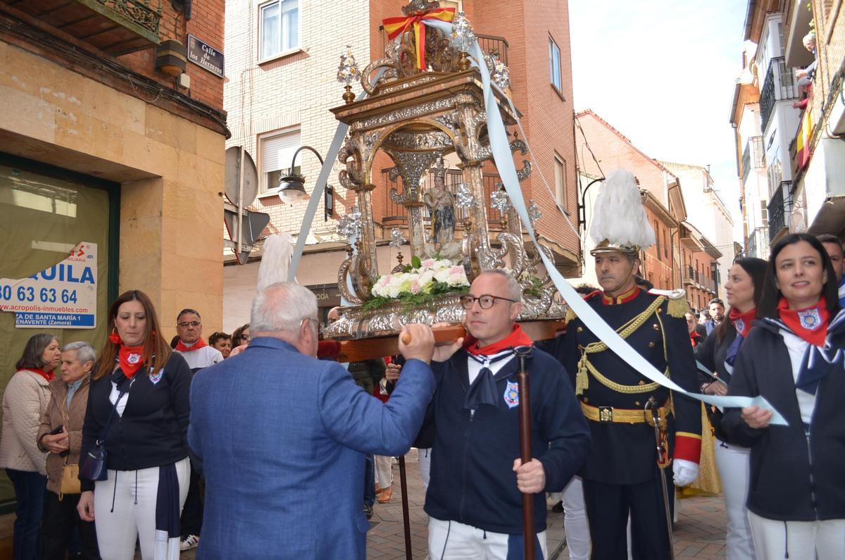 La Procesión de la Virgen de la Vega, en imágenes