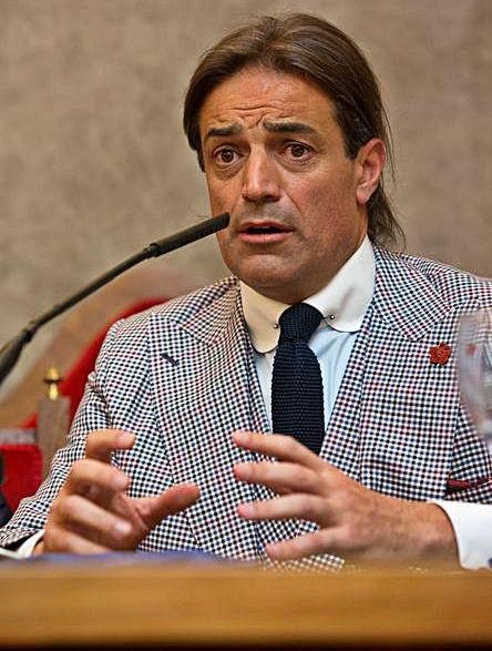 Michel Suárez durante una conferencia. | R. A. I.