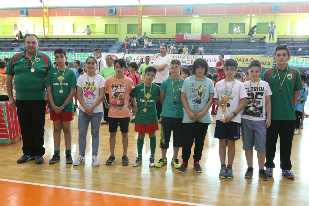 Entrega de trofeos del Torneo de La Amistad