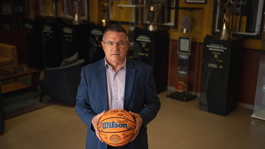 Félix Hernández, presidente del CB Canarias: &quot;La gente siempre me ve a mí en la foto, pero detrás hay un equipo de trabajo&quot;