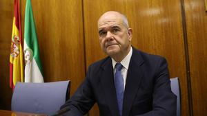 L’expresident andalús Manuel Chaves, davant la comissió parlamentària que investiga irregularitats en la Fundació Andalusa Fons de Formació i Ocupació.