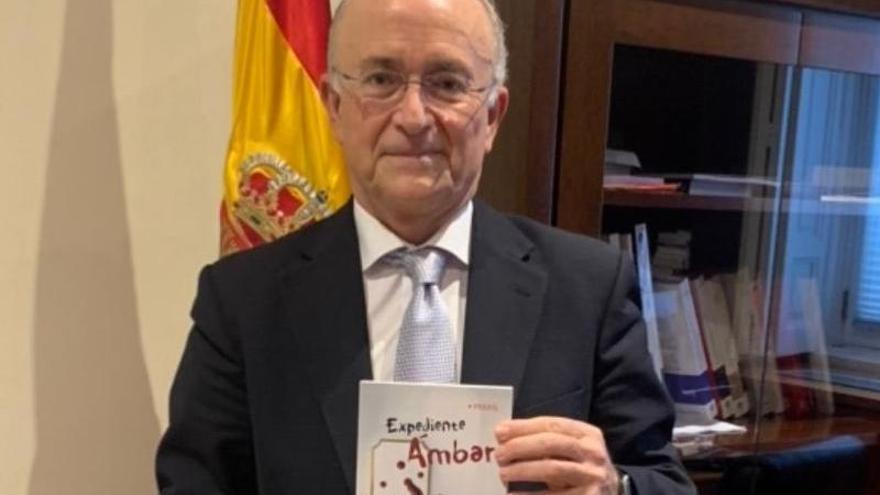 Vicente Magro regresa a la literatura con &quot;Expediente Ámbar&quot;