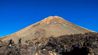 Todos los senderos de Tenerife están abiertos tras la retirada del hielo en el Telesforo Bravo del Teide