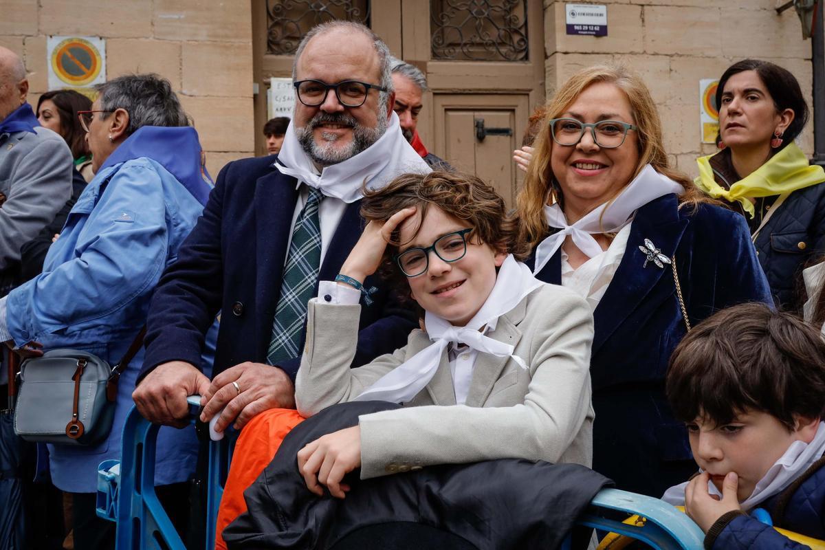 La lluvia concede una tregua a la Gloria Infantil de Alcoy La lluvia concede una tregua a la Gloria Infantil de Alcoy