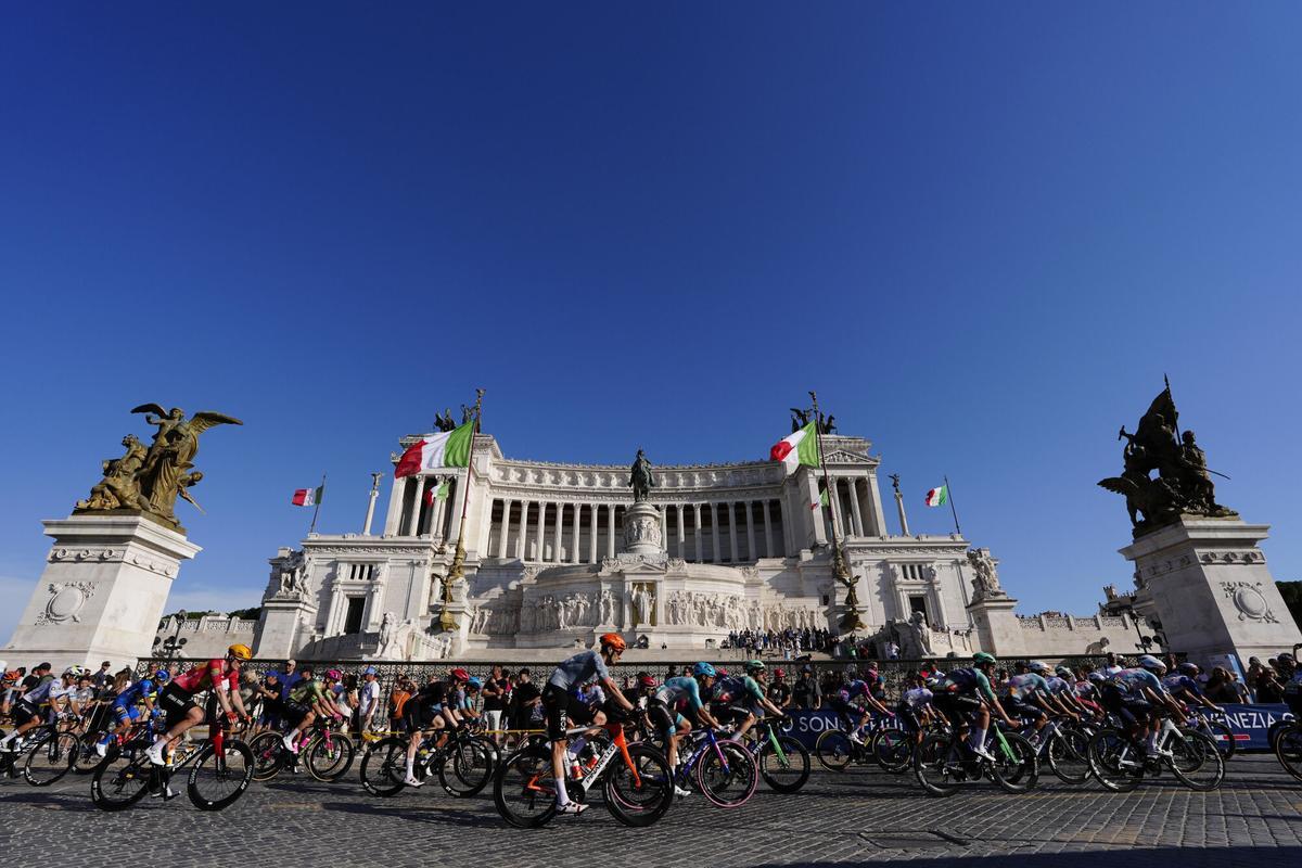 Las mejores imágenes de la 21ª etapa del Giro de Italia.