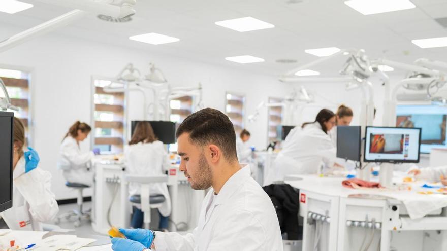 Universidad Europea en Alicante: formación sanitaria conectada con la realidad profesional