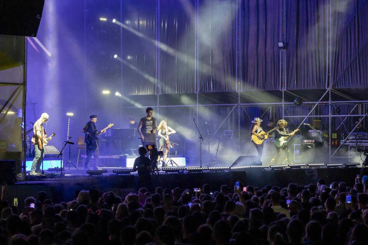 Más de 8.500 personas disfrutan del concierto de Melendi en Brilla Torrevieja