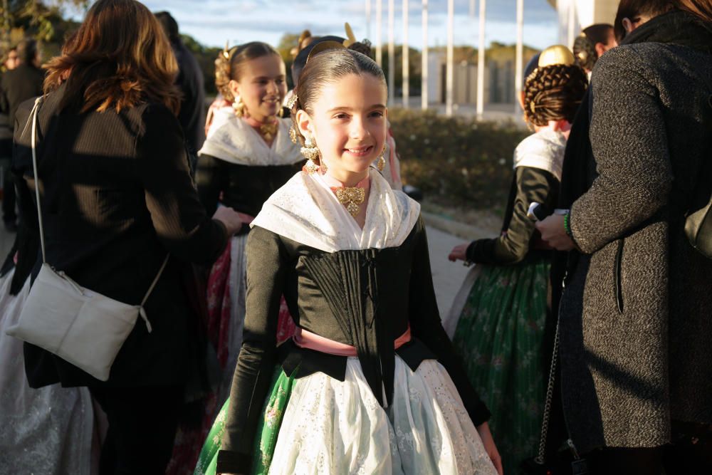 Estreno del jubón negro de la corte de la fallera mayor infantil 2019