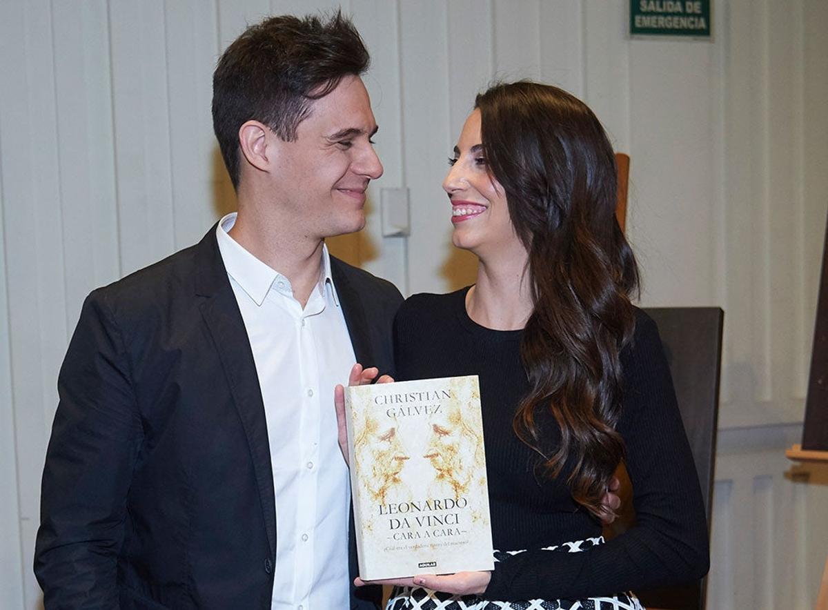 Christian Gálvez y Almudena Cid en una presentación