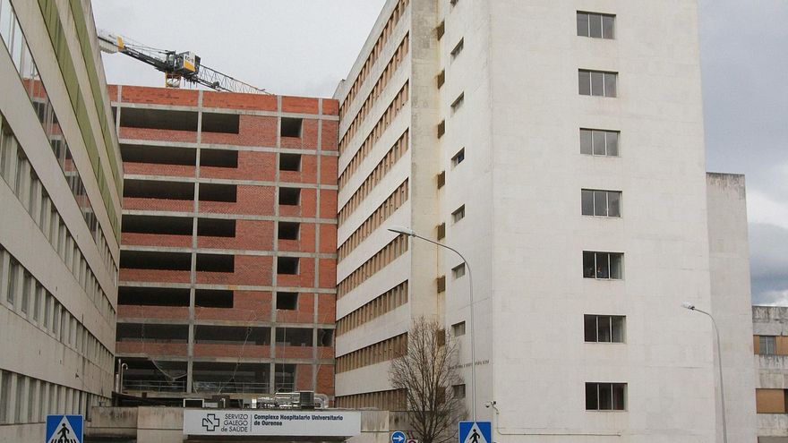 Vista del Materno Infantil, desde donde se traladarán el paritorio y las unidades de hospitalización de Ginecología y Pediatría.