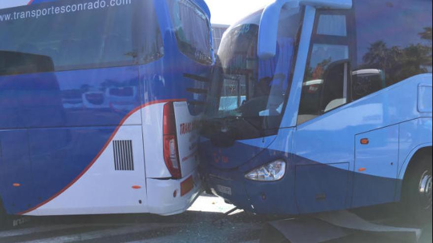 Accidente en el aeropuerto de Tenerife Sur.