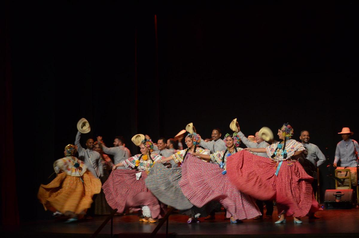 El Festival Internacional de Folklore en Benavente, en imágenes