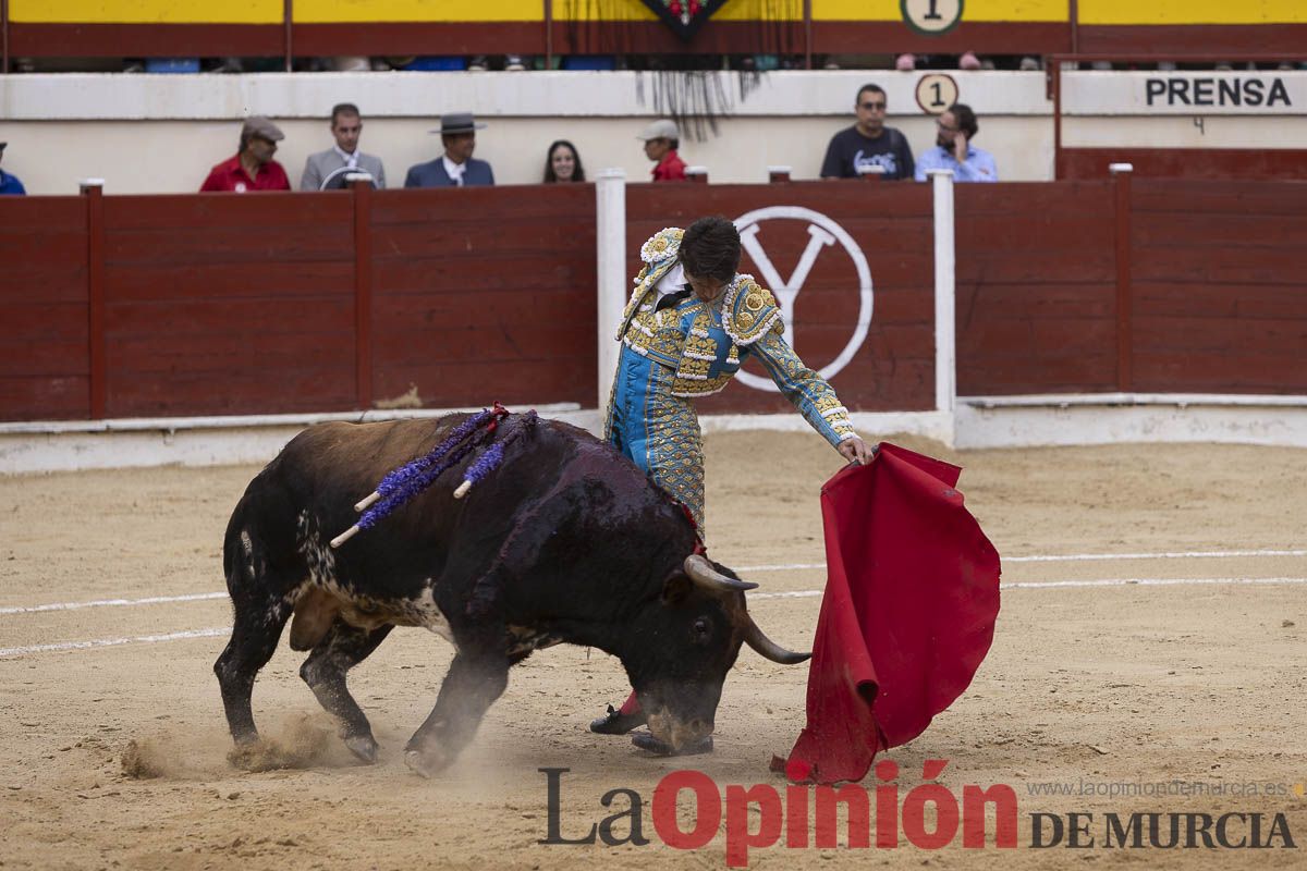 Tarde histórica en Abarán con la alternativa de José María Trigueros y el indulto de Tomás Rufo, junto a Castella salieron a hombros