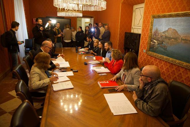 Los técnicos plantan a la comisión de investigación del escándalo de las viviendas protegidas de Alicante