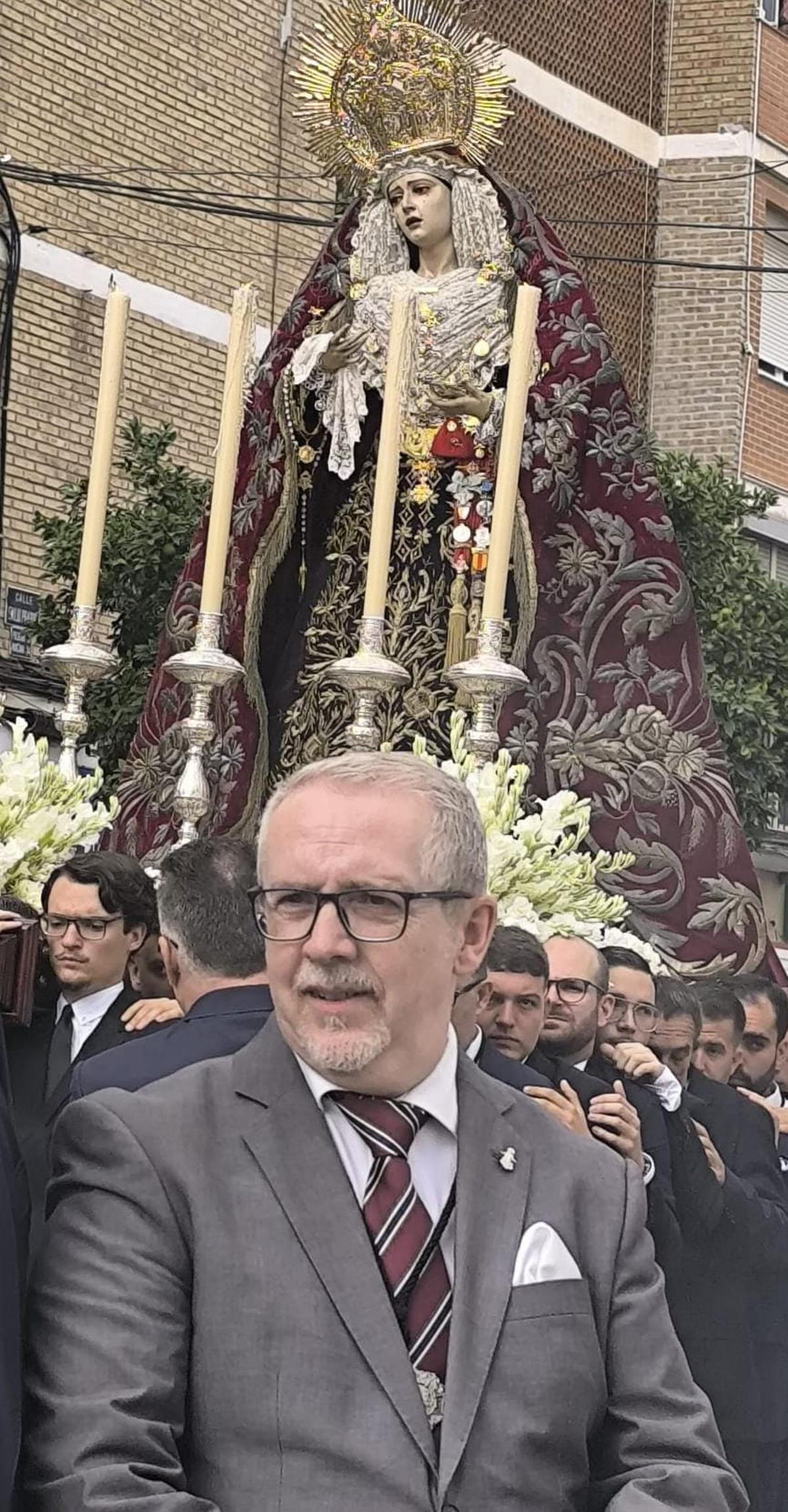 Salvador de los Reyes presentará al pintor y al pregonero de la Semana Santa de Málaga de 2026.