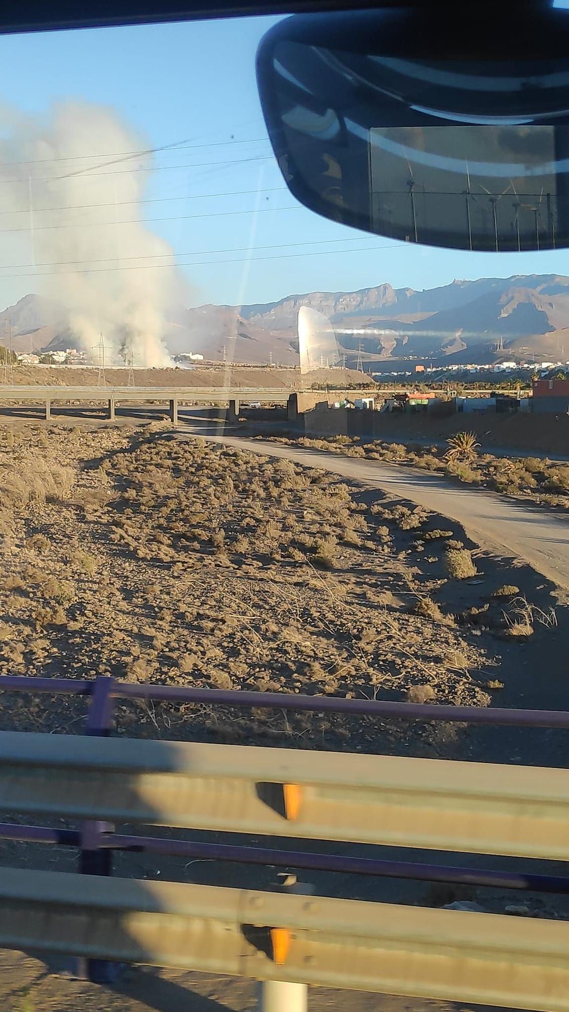 Incendio controlado en Aldea Blanca (San Bartolomé de Tirajana)