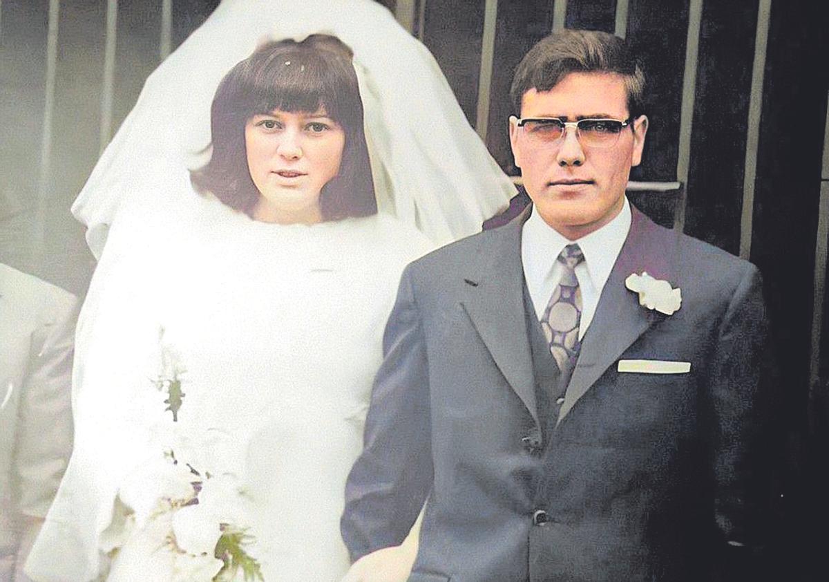 Pilar Anta Barros y Paulino Fernández Lorenzo el día de su boda en Alcañices, en 1971. | Chany Sebastián