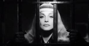 Tràiler del curt codirigit per Madonna.