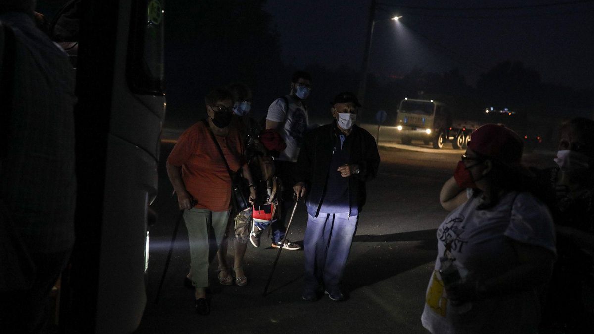 El incendio de la Sierra de la Culebra. Evacuación de la población.