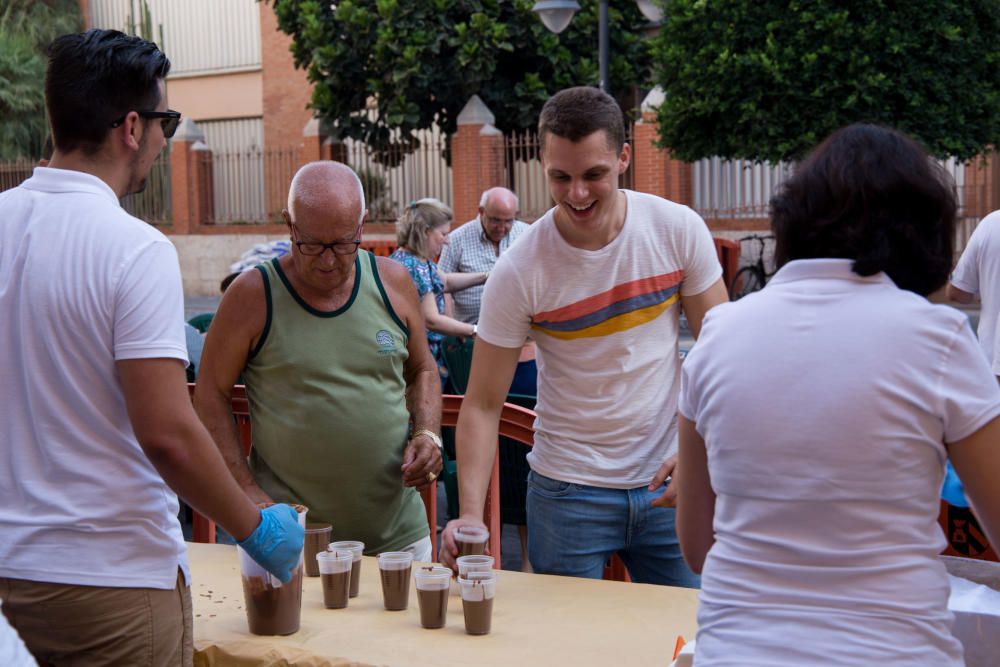 Desayuno en la clavaría del Cristo de la Fe.