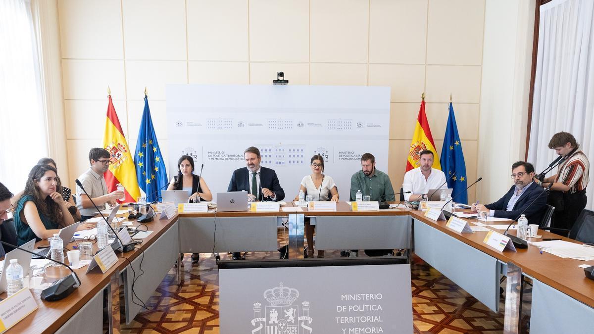 El reparto de menores migrantes de Ceuta entre las comunidades se tratará el 27 de agosto