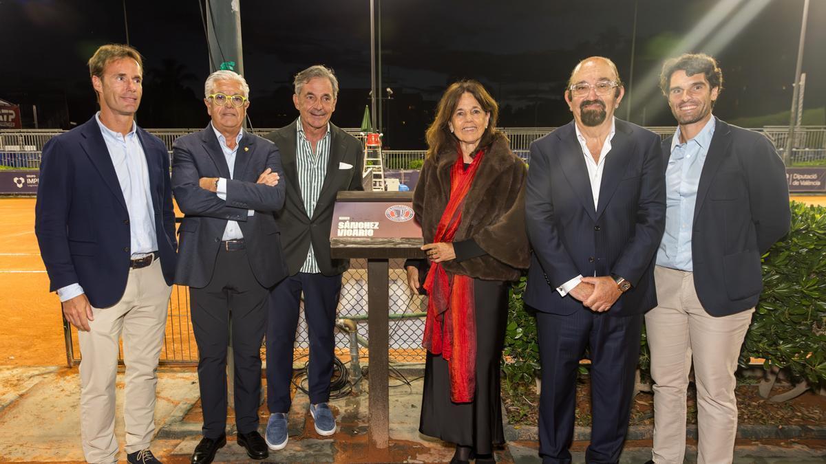 El CT Valencia homenajeó a la familia Sánchez-Vicario
