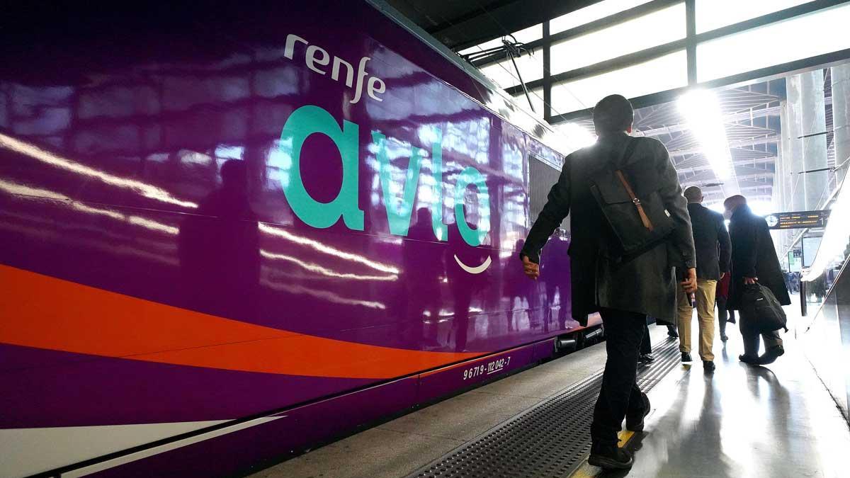 Viaje de prueba del tren AVLO Renfe Madrid-Valencia