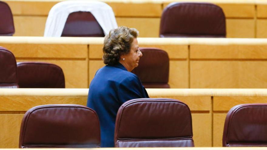 Rita Barberá acude al Senado a organizar su despacho