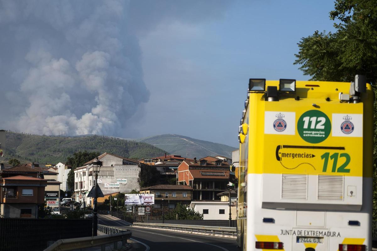 Fotogalería | Las imágenes del incendio de Las Hurdes