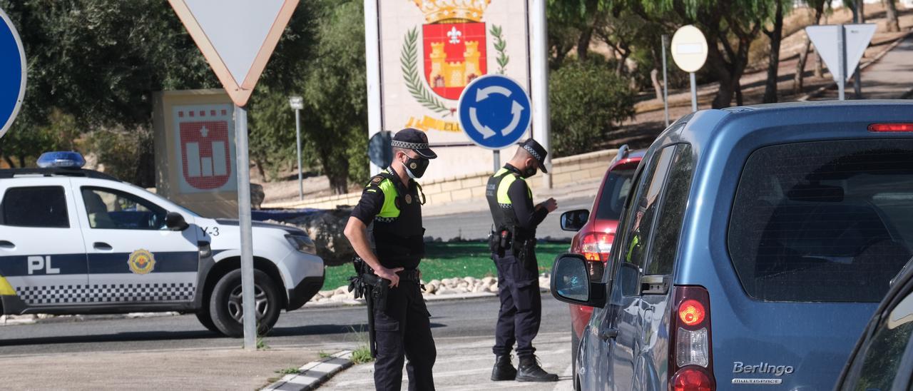 Agentes de la Policía Local de Elda.