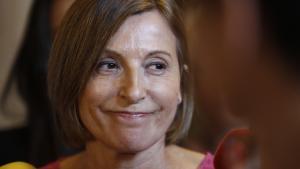 La presidenta del Parlament, Carme Forcadell, durant l’anunci de la querella.