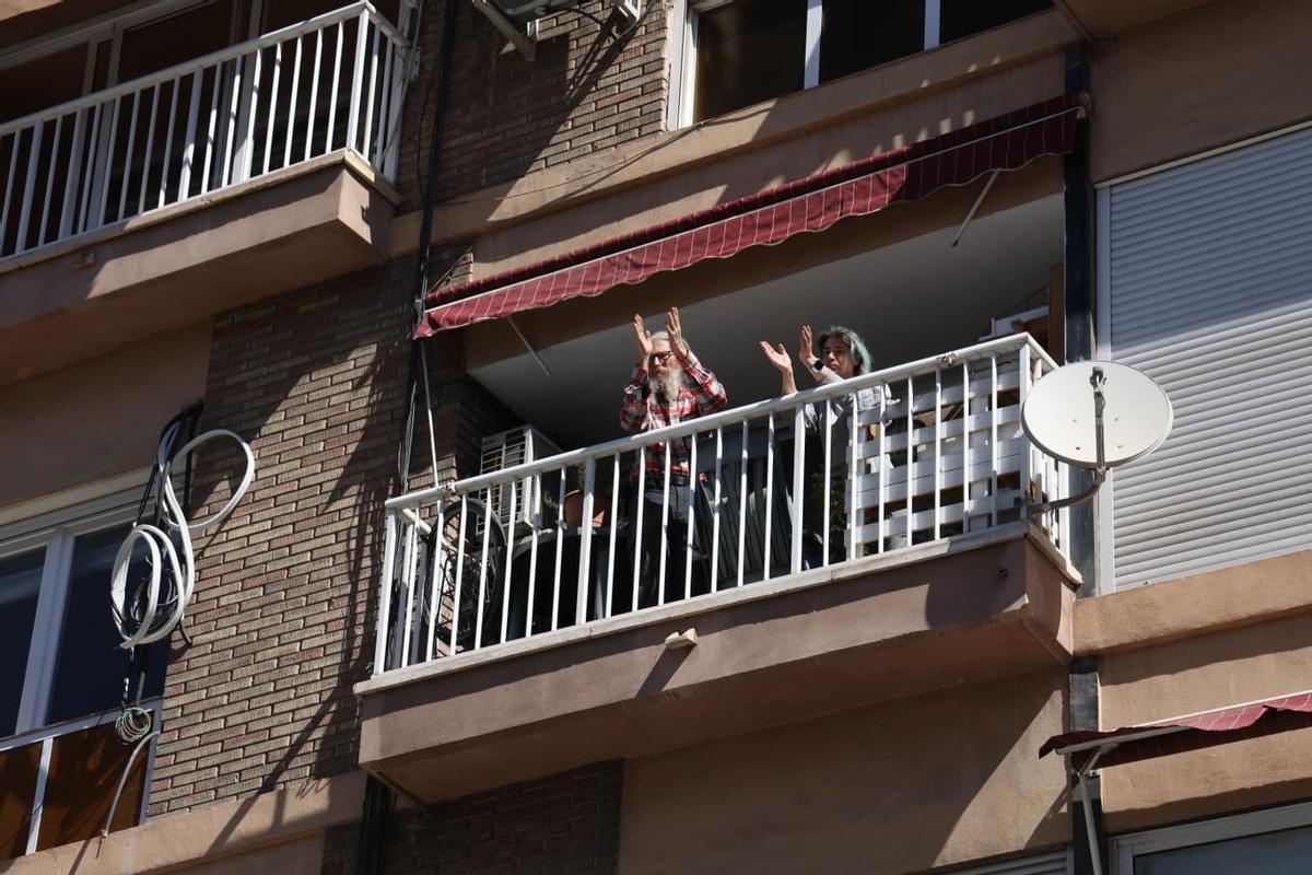Huelga de educación en Alicante: la manifestación de profesores atraviesa la Avenida Aguilera