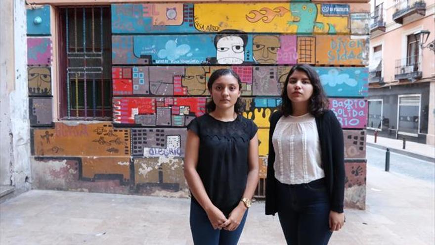 Jessica Cisneros y Madelaine Caracas: &quot;Parapolicías aterran y someten al pueblo nicaragüense&quot;