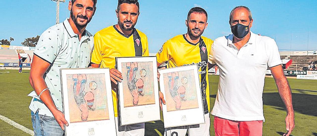 Cendrós, Lucas y Jaime Hernández fueron homenajeados.