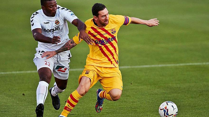 Messi, en el primer duel de pretemporada contra el Nàstic.