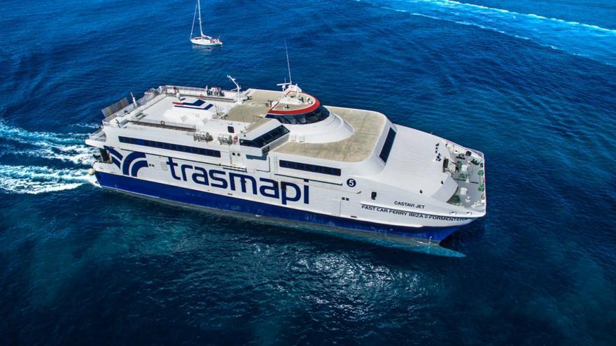 El buque rápido CASTAVÍ JET de Trasmapi amplía su servicio durante todo el año