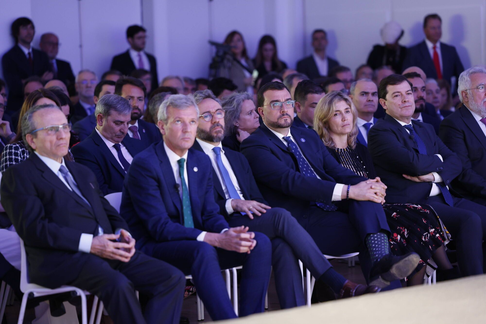 Los presidentes autonómicos de Galicia, Asturias y Castilla y León se suman al Foro del Noroeste para participar en una mesa redonda. 