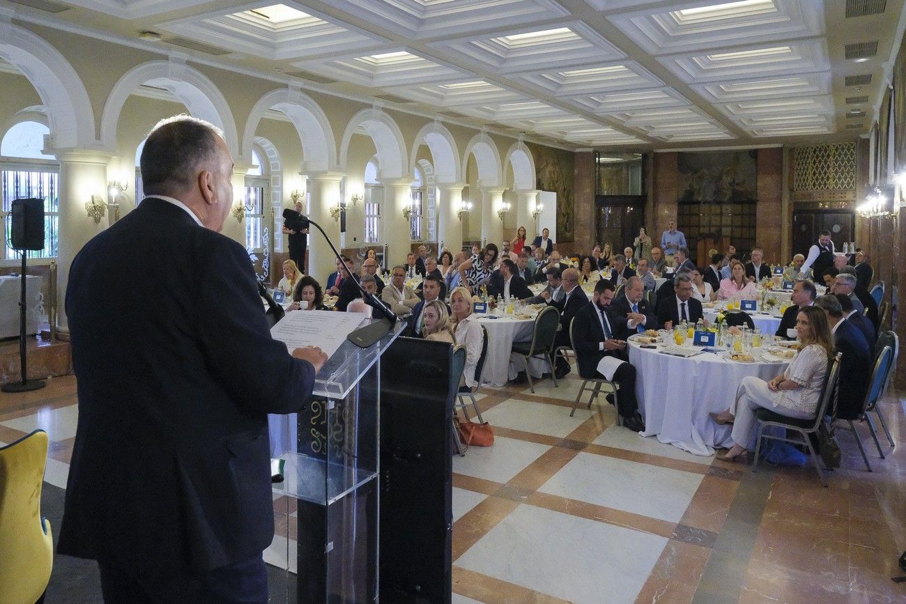 Foro Cajasiete: "Canarias y su sector primario"