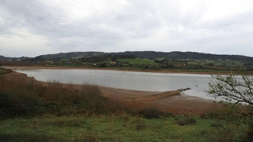 Vista del nivel actual del agua en el embalse de San Andrés de los Tacones.