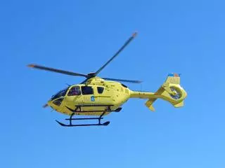 Evacúan en helicóptero a una turista canaria que sufrió una indisposición en las Islas Cíes