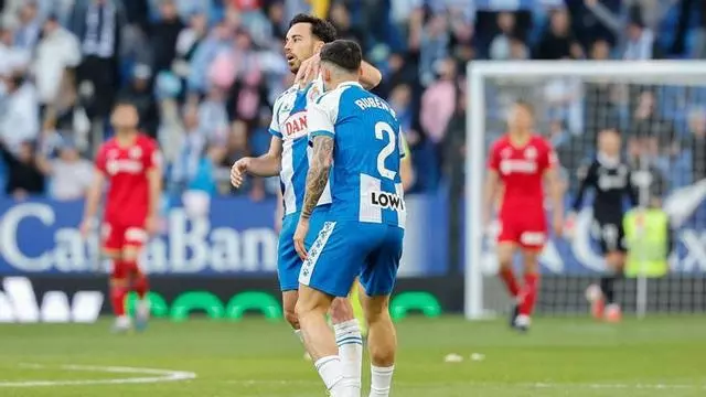 ¡El cabezazo de Roberto Fernández tensó el último tramo del encuentro!