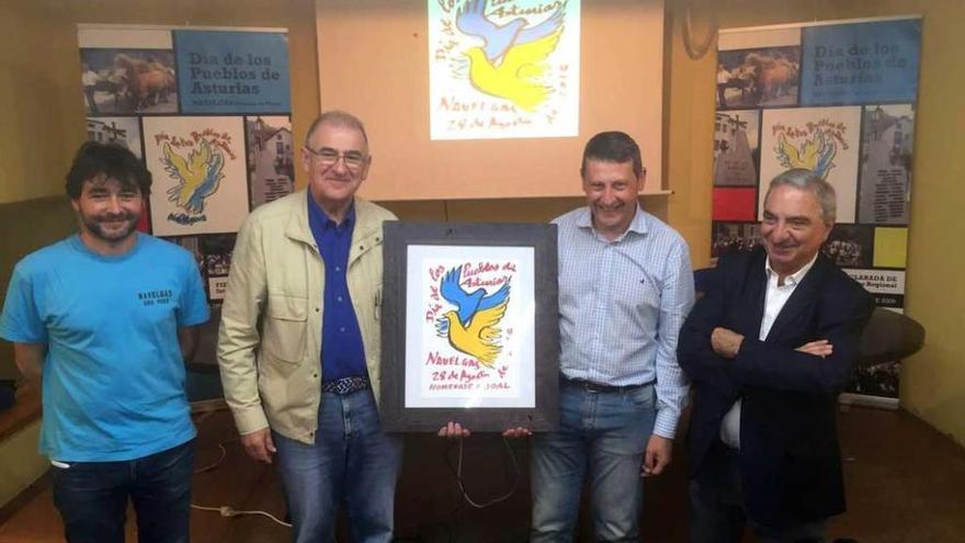 Ignacio García; Miguel Ángel González, teniente de alcalde de Boal; José Ramón Feito, alcalde de Tineo, y Manolo Linares, en la presentación de la cita.