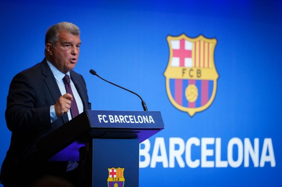 Laporta esborra gairebé totes les empremtes de Bartomeu a les banquetes del Barça