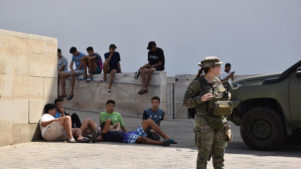 CRISIS MIGRATORIA UE | Bruselas exige a España proteger a los menores migrantes de Ceuta y pide la devolución de «todos» los irregulares