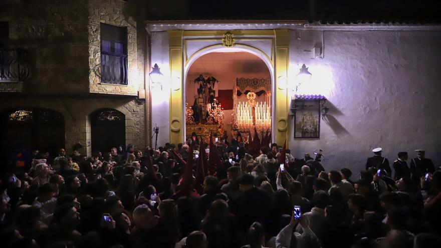 Pasión por El Descendimiento en su templo