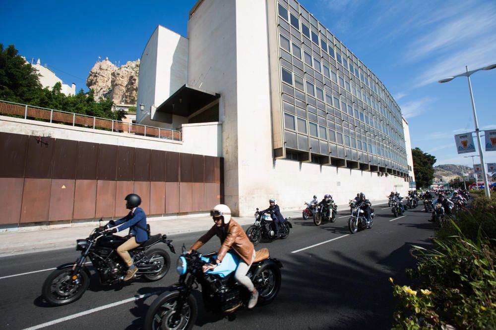 Motos custom y vintage invaden Alicante para luchar contra el cáncer de próstata