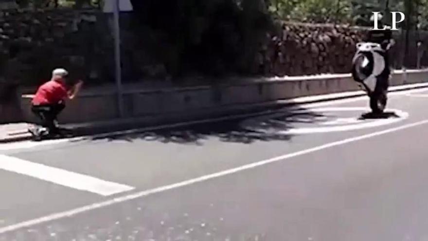 Vídeo: Conduce su moto de manera temeraria en Canarias para exhibirse en redes sociales