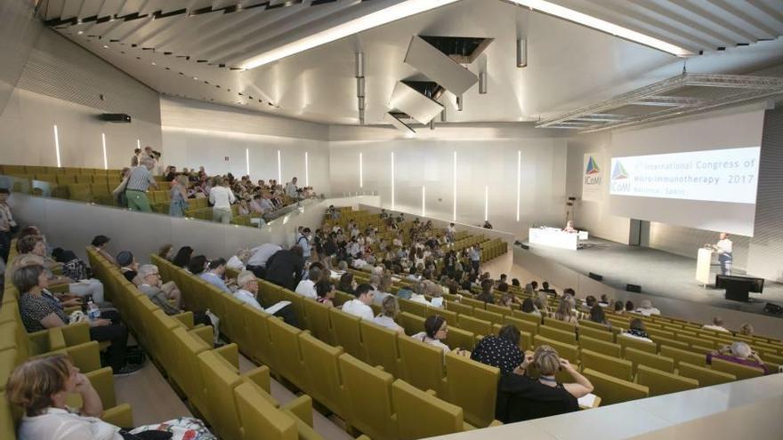 El Palacio de Congresos y su hotel abrió sus puertas el pasado mes de mayo gestionado, en régimen de alquiler, por Melià.