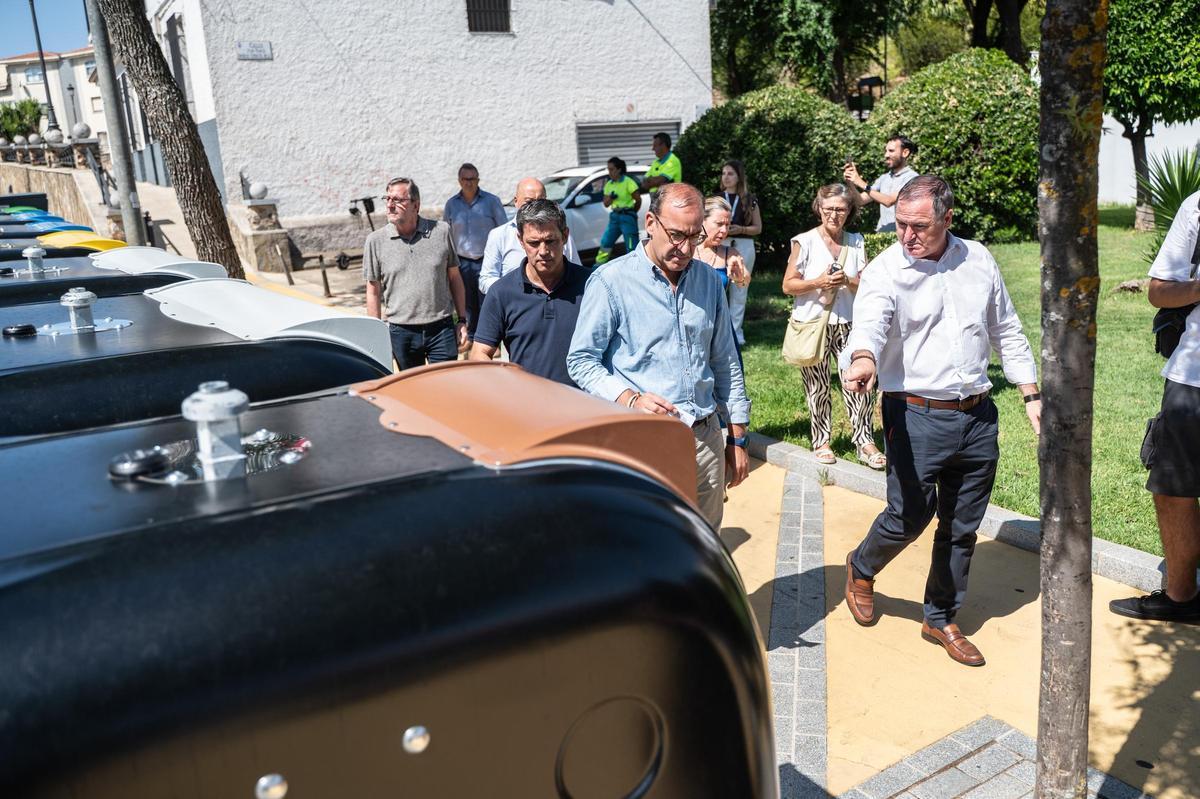 Galería | Cáceres mejora la limpieza con la implantación del nuevo sistema de recogida