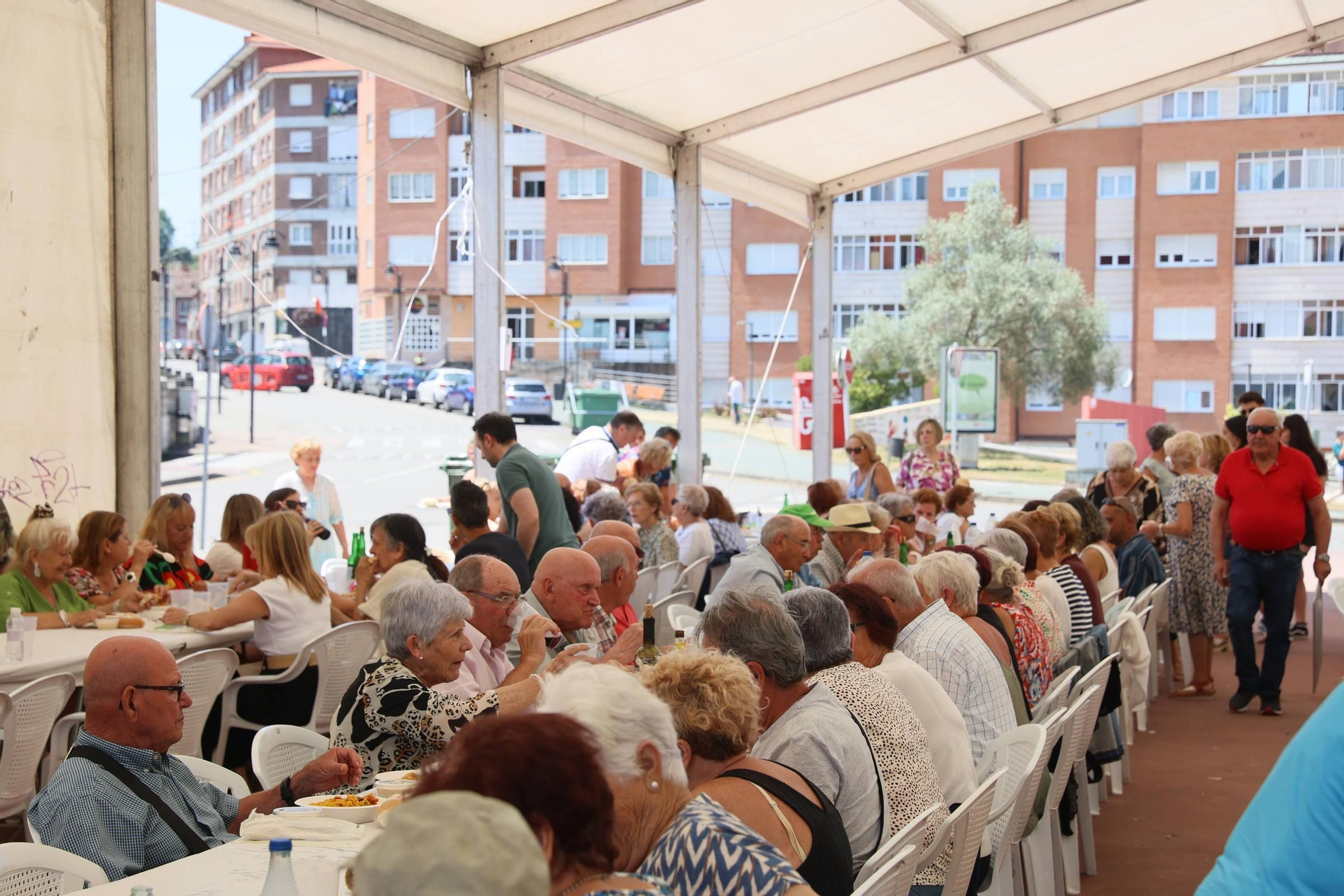 EN IMÁGENES: Las fiestas en Las Vegas, Coto Carcedo y San Juan de Nieva